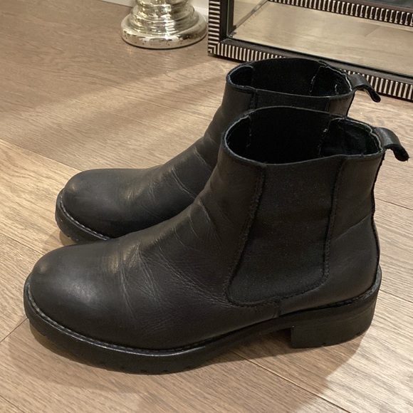 Little Burgundy Black Winter Booties - Picture 4 of 8